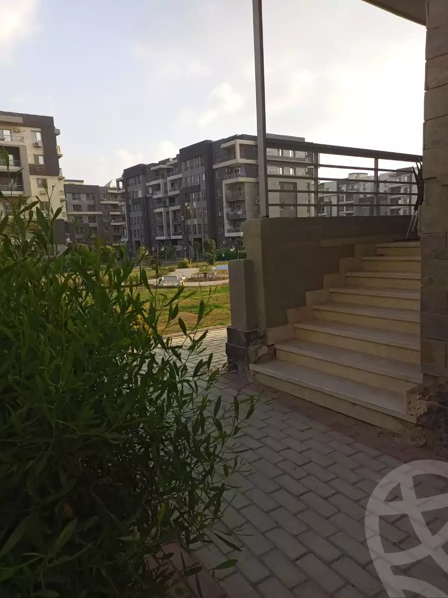https://aqarmap.com.eg/en/listing/6286095-for-rent-cairo-el-sheikh-zayed-city-compounds-dr-msr