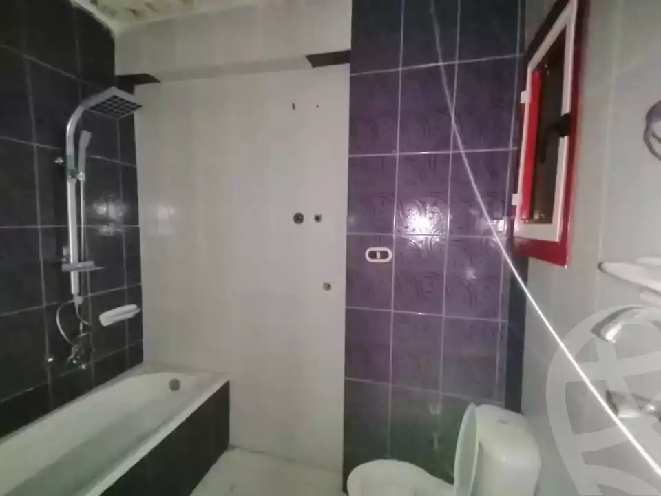 https://aqarmap.com.eg/en/listing/6289748-for-sale-alexandria-krmwz