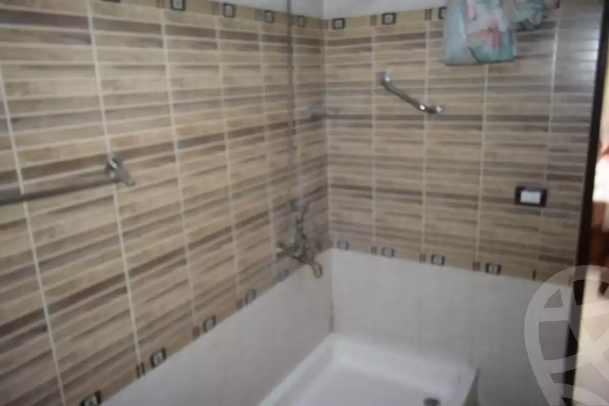 https://aqarmap.com.eg/ar/listing/6290106-for-rent-cairo-manial-el-rawda-st