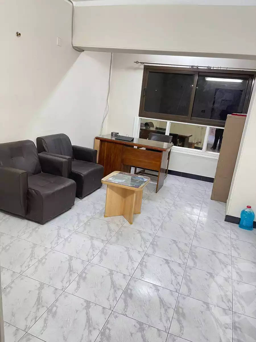 https://aqarmap.com.eg/en/listing/6291559-for-rent-cairo-el-zaytun-hlmy-lzytwn-ibn-el-hakam-sq
