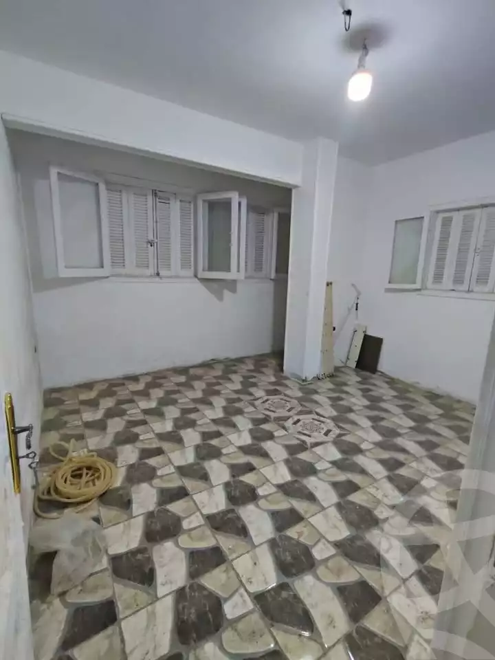 https://aqarmap.com.eg/ar/listing/6291854-for-sale-qalyubia-shubra-el-khaima-om-bayoumi