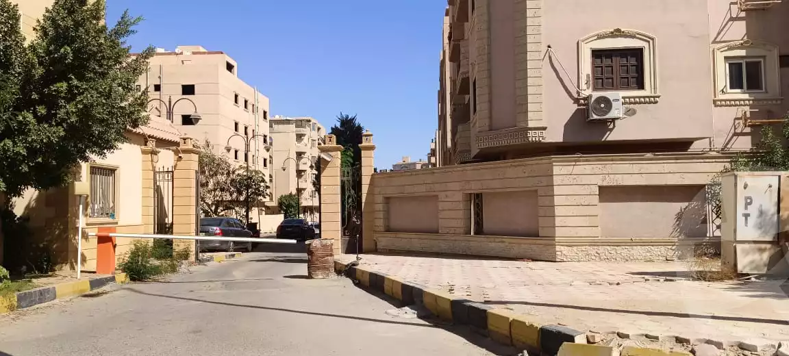 https://aqarmap.com.eg/ar/listing/6293034-for-sale-cairo-new-cairo-compounds-hadayek-el-fedaa