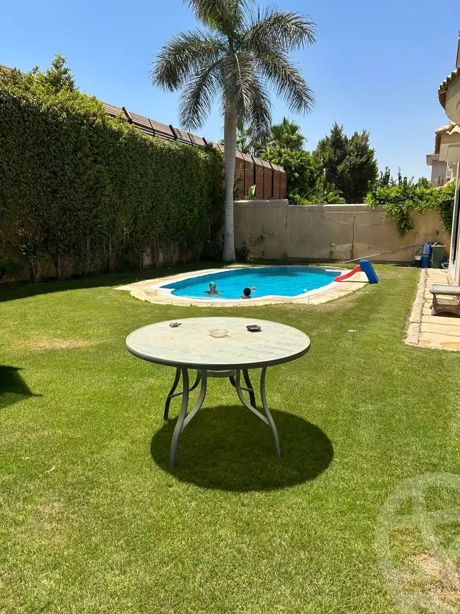 https://aqarmap.com.eg/en/listing/6295148-for-sale-cairo-6th-of-october-compounds-royal-hills