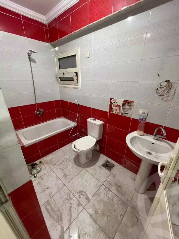 https://aqarmap.com.eg/ar/listing/6295499-for-sale-alexandria-camp-cesar-port-said-street
