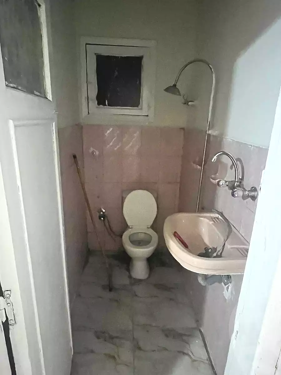 https://aqarmap.com.eg/ar/listing/6296121-for-sale-qalyubia-shubra-el-khaima-om-bayoumi