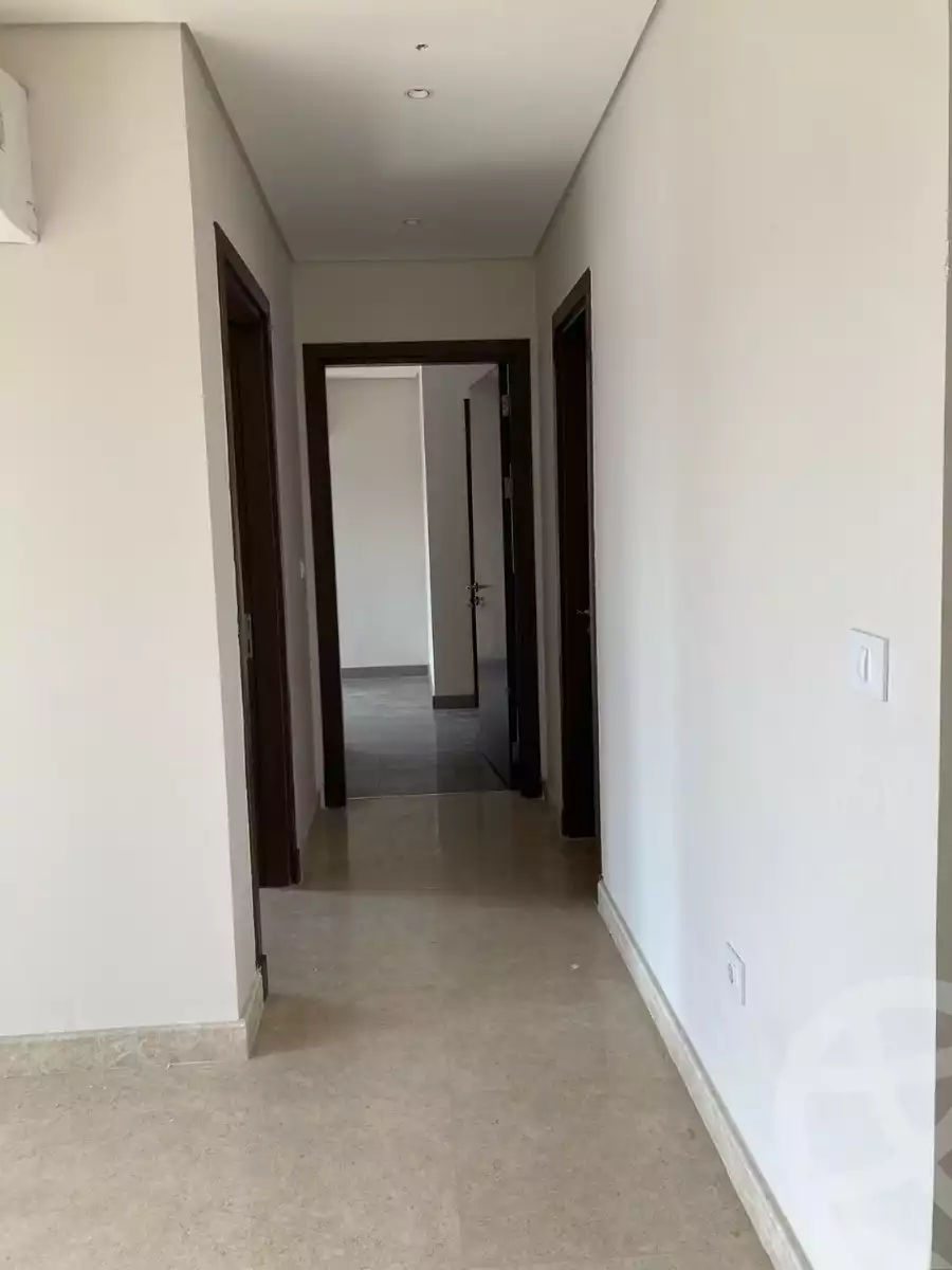 https://aqarmap.com.eg/en/listing/6300303-for-sale-cairo-el-sheikh-zayed-city-compounds-zyd-wr-llttwyr-z-tower