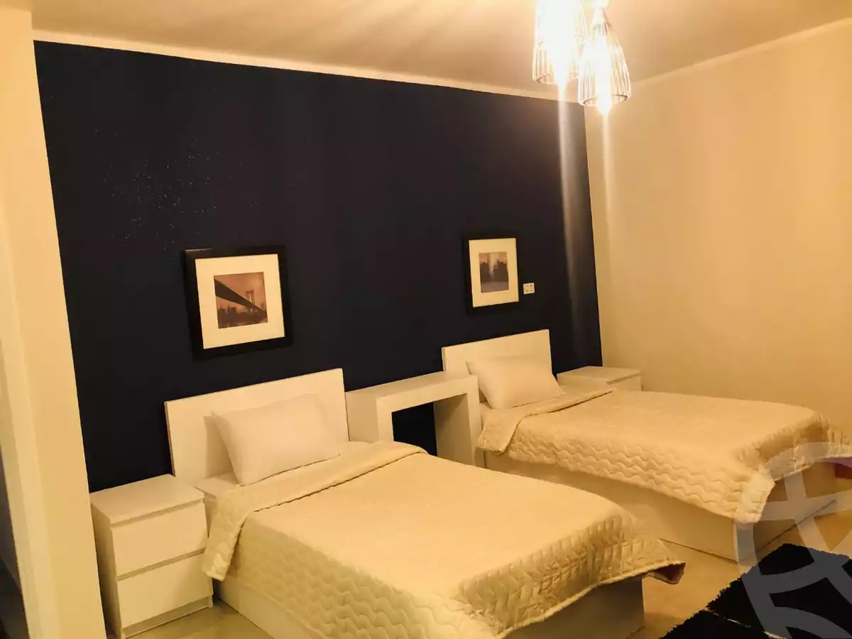 https://aqarmap.com.eg/en/listing/6302549-for-sale-cairo-new-cairo-lrhb-city-phase-2-osama-ibn-zaid-st