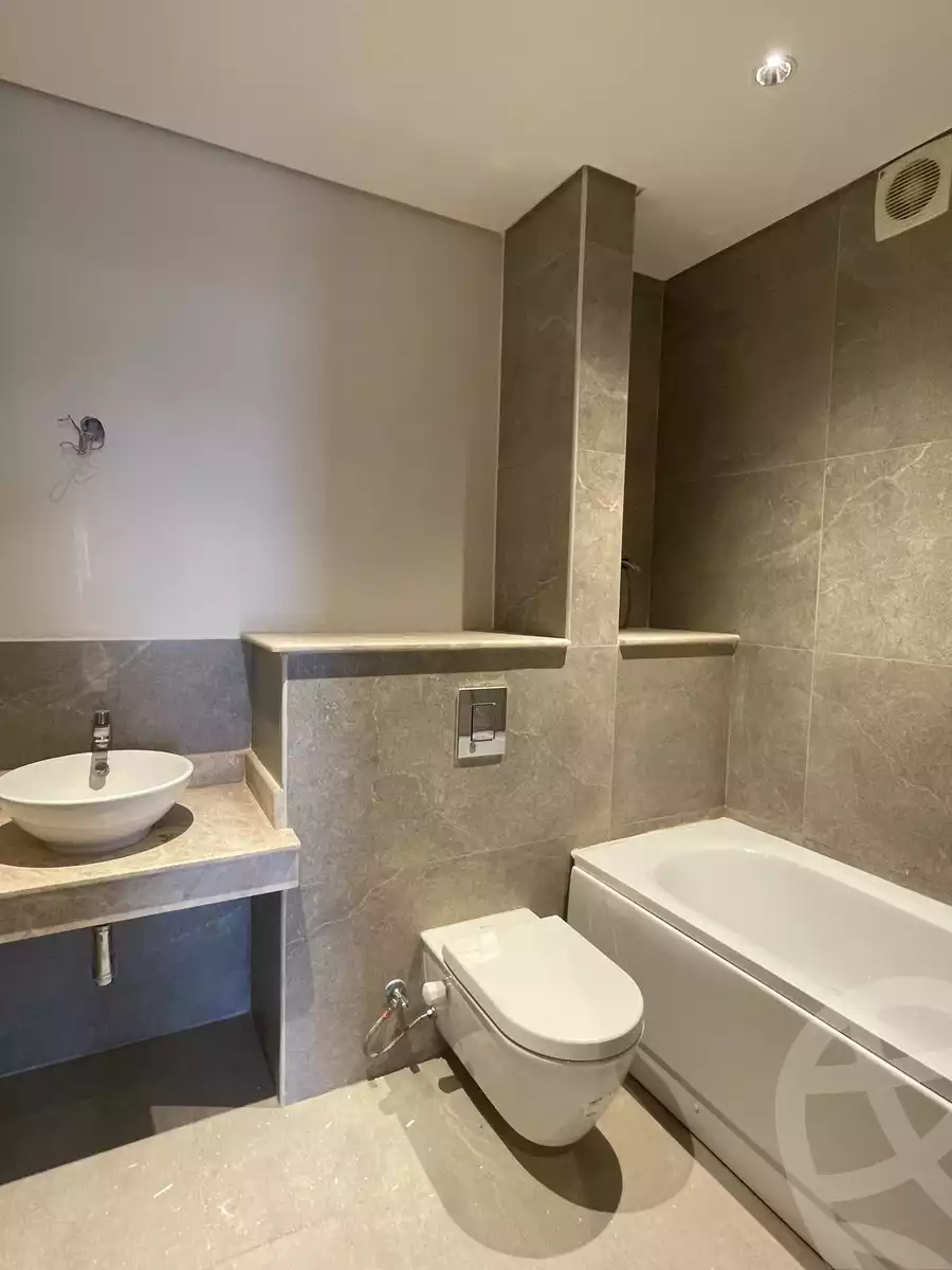 https://aqarmap.com.eg/en/listing/6303187-for-sale-cairo-el-sheikh-zayed-city-compounds-zyd-wr-llttwyr-z-tower