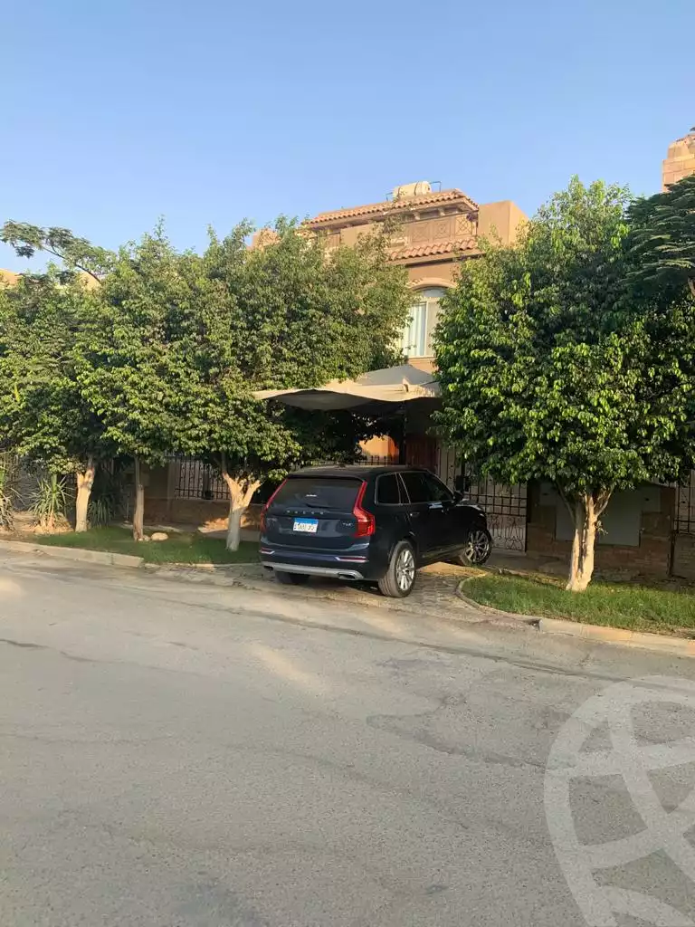https://aqarmap.com.eg/ar/listing/6303285-for-sale-cairo-6th-of-october-compounds-dream-land-flower-resort