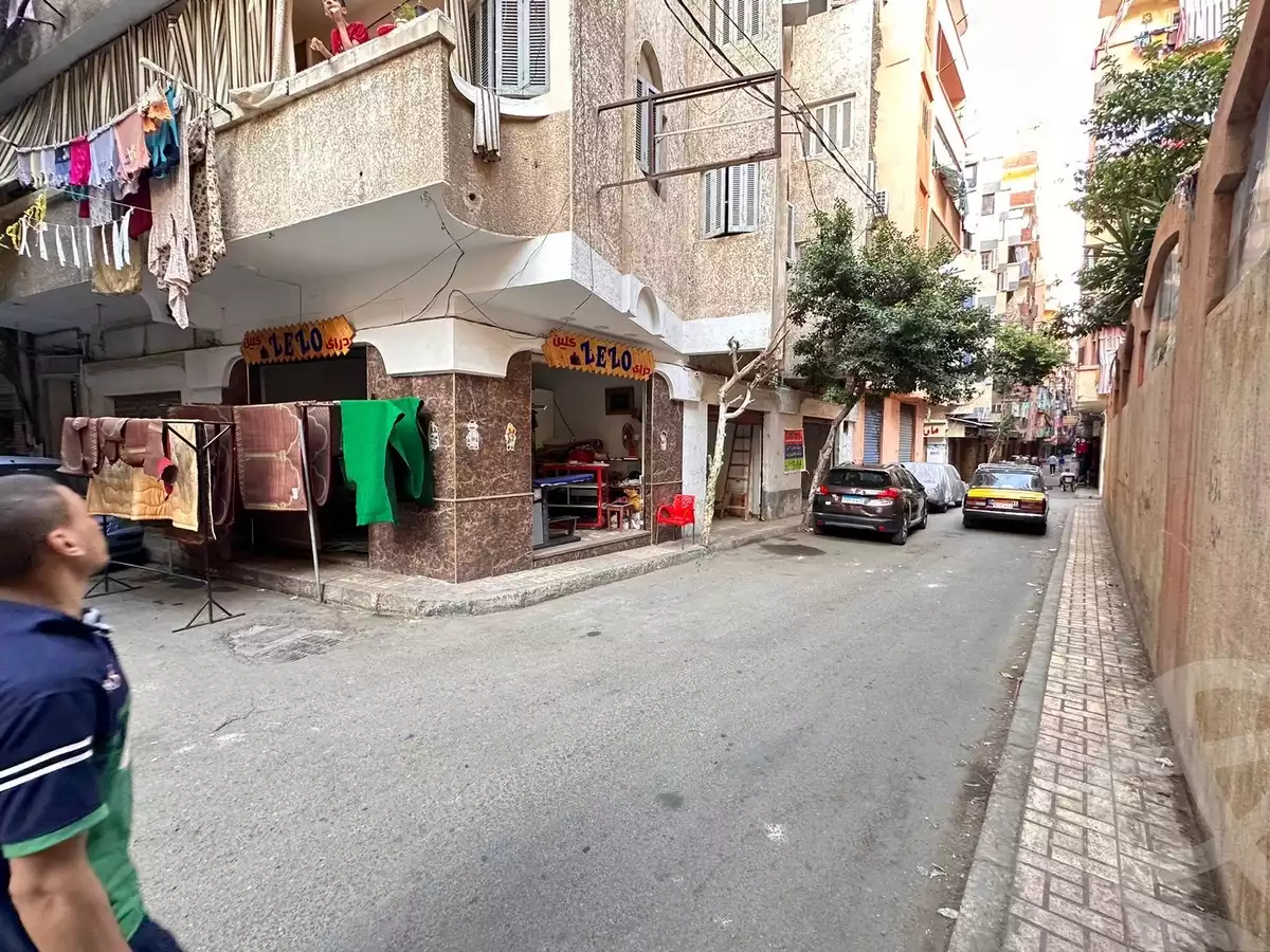 https://aqarmap.com.eg/en/listing/6303304-for-sale-alexandria-alhadara-new-el-hadra-el-sharkawy-st