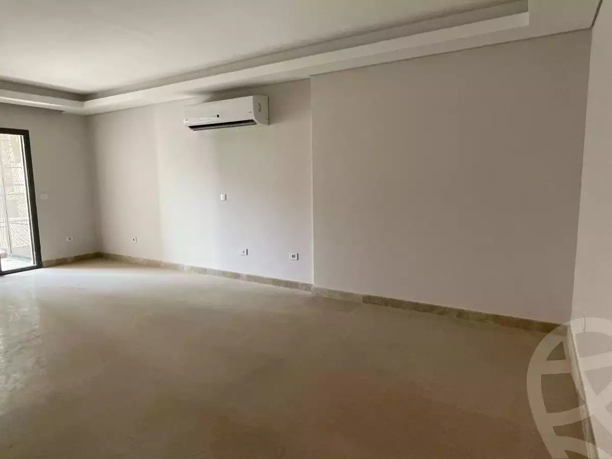 https://aqarmap.com.eg/en/listing/6303427-for-sale-cairo-el-sheikh-zayed-city-compounds-zyd-wr-llttwyr-z-tower