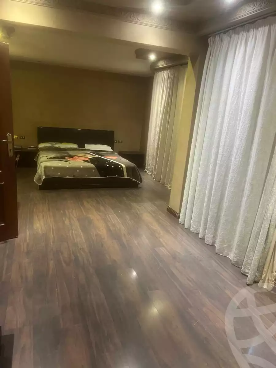 https://aqarmap.com.eg/en/listing/6303797-for-sale-cairo-el-sheikh-zayed-city-compounds-zayed-2000