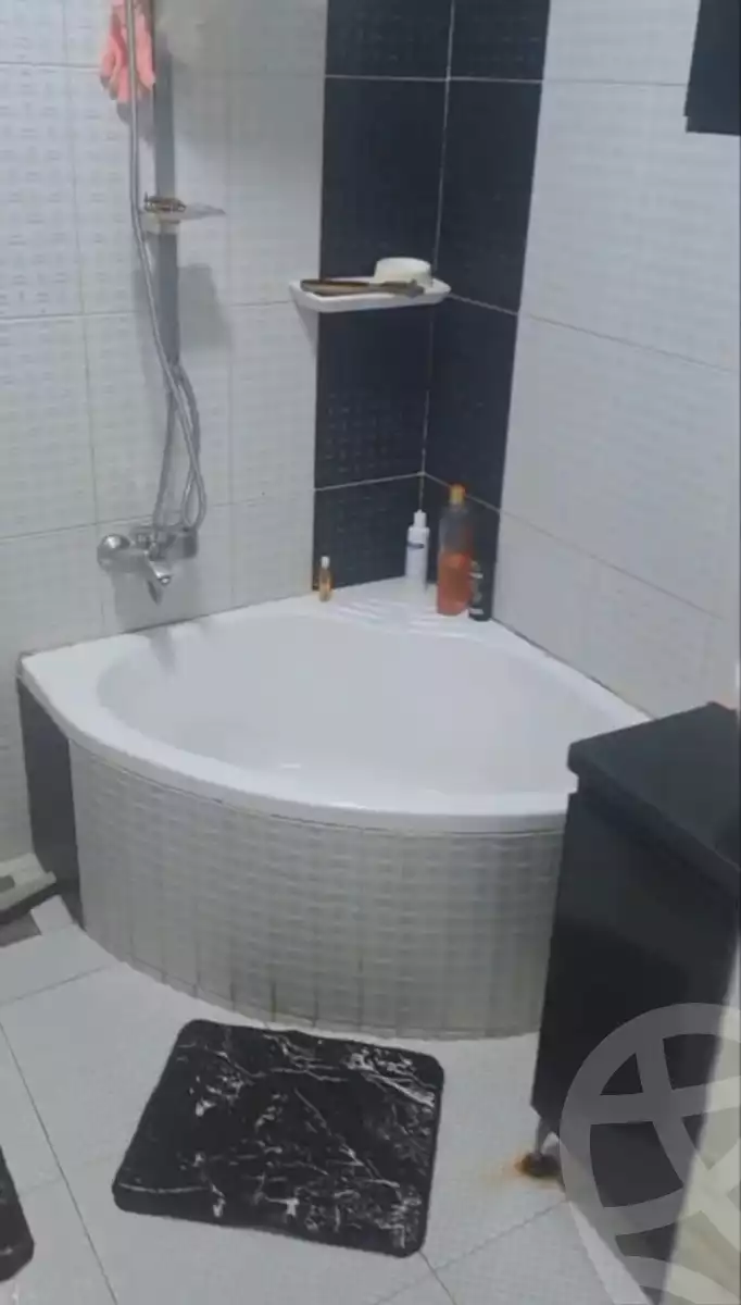 https://aqarmap.com.eg/en/listing/6303947-for-sale-alexandria-l-jmy-el-hanouvel