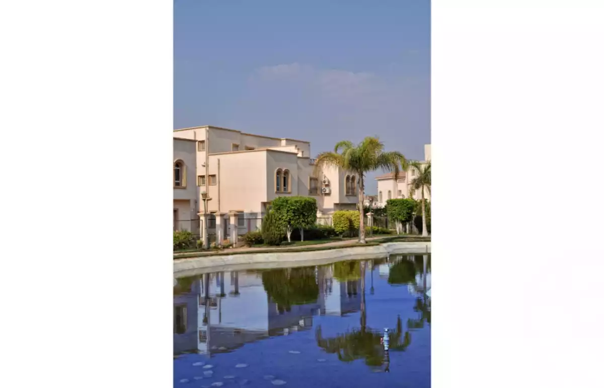 https://aqarmap.com.eg/en/listing/6306524-for-sale-cairo-el-sheikh-zayed-city-lshykh-zyd-ljdyd-zayed-greens-2-compound-location-development