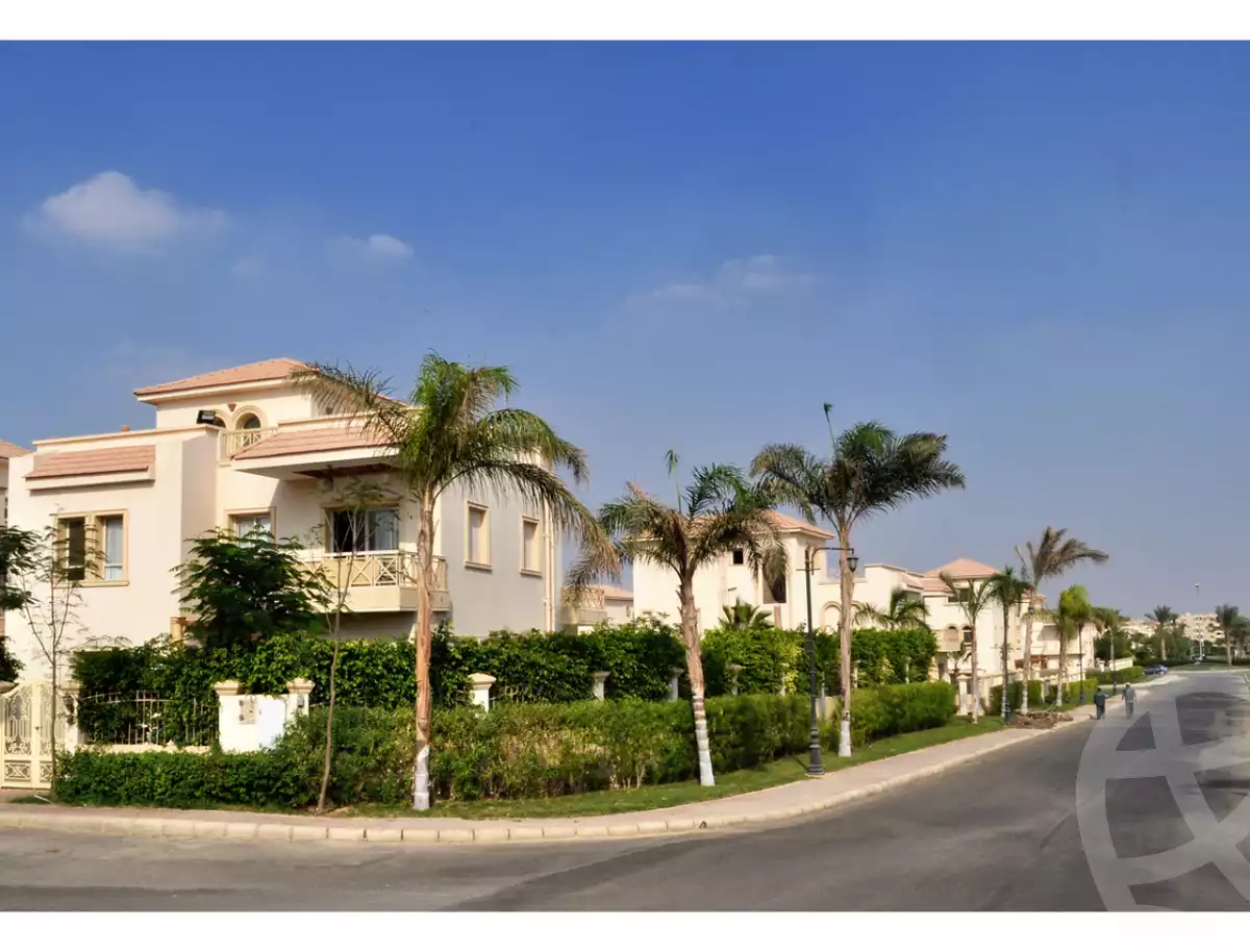 https://aqarmap.com.eg/en/listing/6306551-for-sale-cairo-el-sheikh-zayed-city-compounds-greens