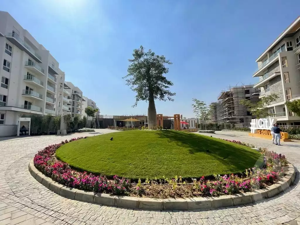 https://aqarmap.com.eg/en/listing/6307128-for-sale-cairo-new-cairo-compounds-mwntn-fyw-y-syty-club-park-mountain-view-icity