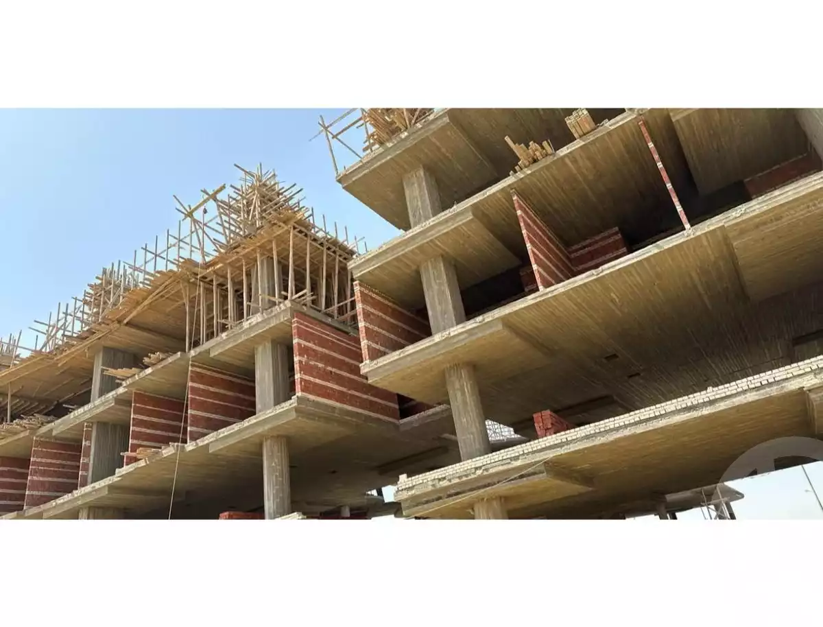 https://aqarmap.com.eg/en/listing/6308092-for-sale-cairo-6th-of-october-compounds-val-plaza-mall-jawad