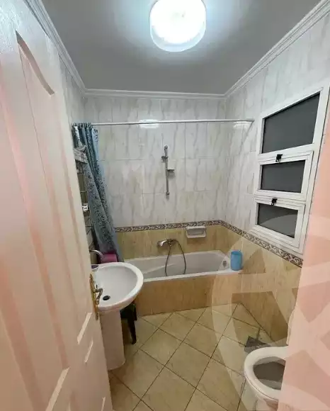 https://aqarmap.com.eg/ar/listing/6309366-for-sale-alexandria-sydy-bshr-tryq-ljysh