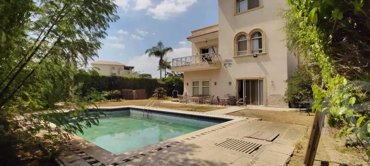 https://aqarmap.com.eg/en/listing/6310230-for-sale-cairo-el-sheikh-zayed-city-compounds-greens