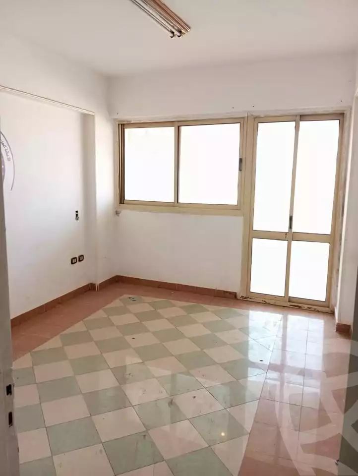 https://aqarmap.com.eg/ar/listing/6310943-for-rent-qalyubia-shubra-el-khaima-el-shareaa-el-gadid-st