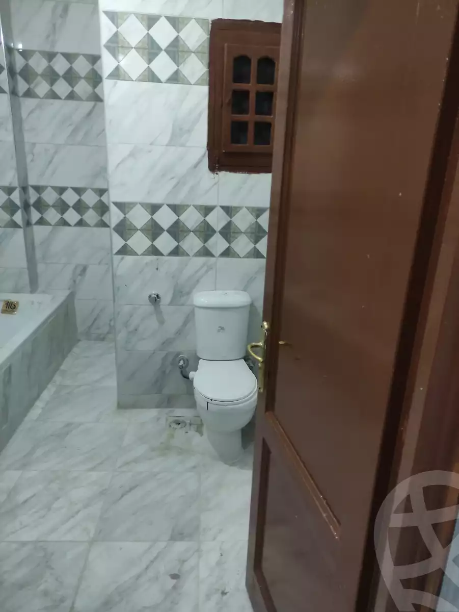 https://aqarmap.com.eg/en/listing/6311911-for-sale-cairo-helwan-hadayek-helwan-nile-corniche-st