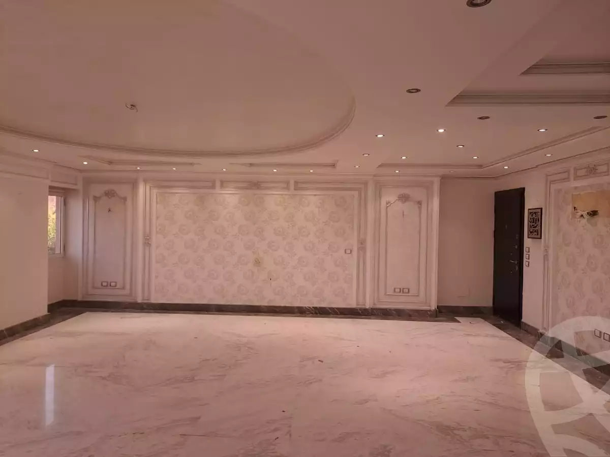 https://aqarmap.com.eg/ar/listing/6312692-for-sale-cairo-el-sheikh-zayed-city-compounds-continental-gardens