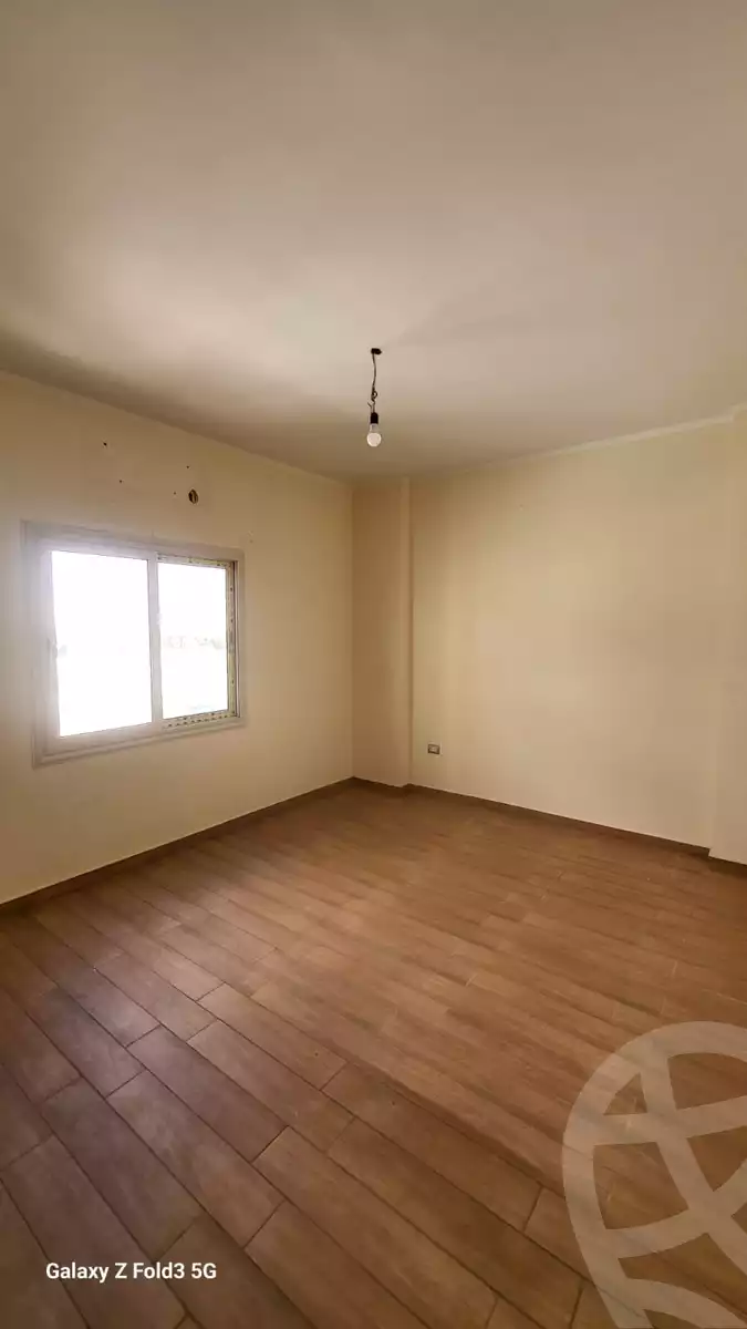 https://aqarmap.com.eg/en/listing/6312726-for-rent-cairo-new-cairo-compounds-el-mostashareen-compound