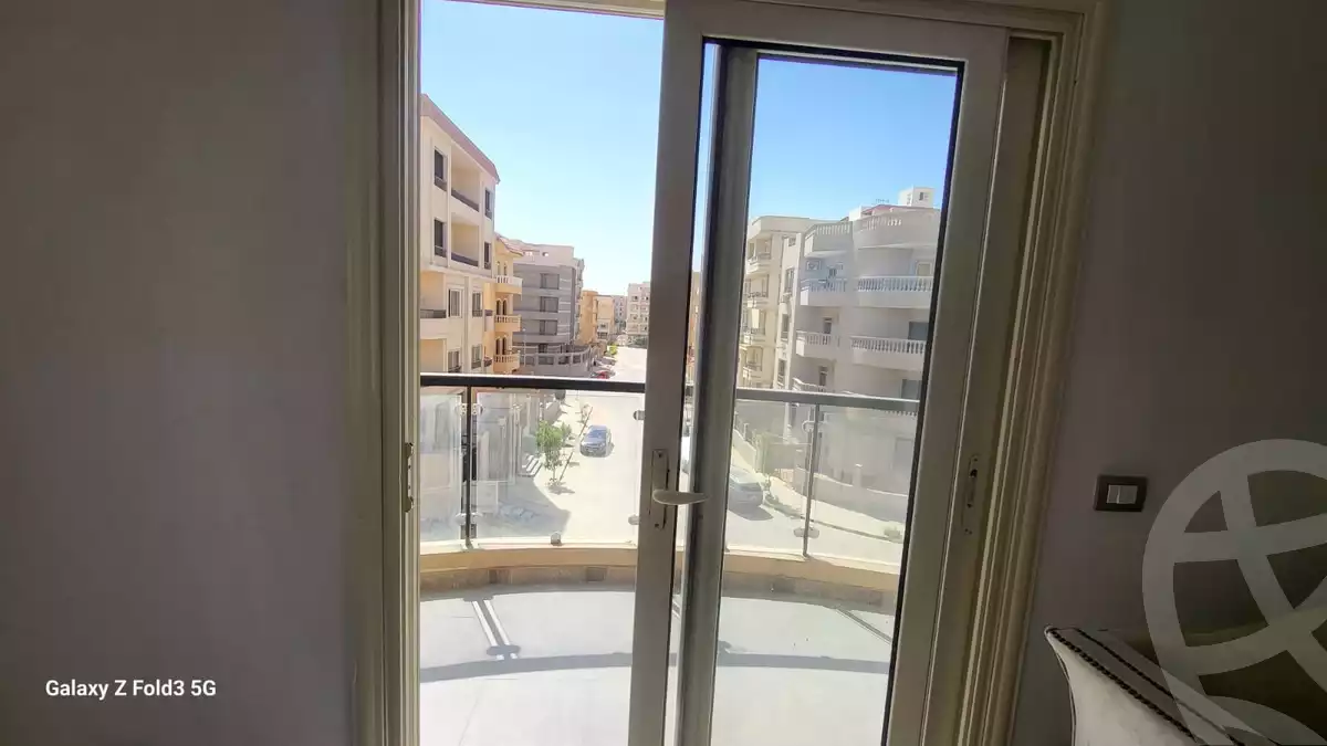 https://aqarmap.com.eg/en/listing/6312726-for-rent-cairo-new-cairo-compounds-el-mostashareen-compound