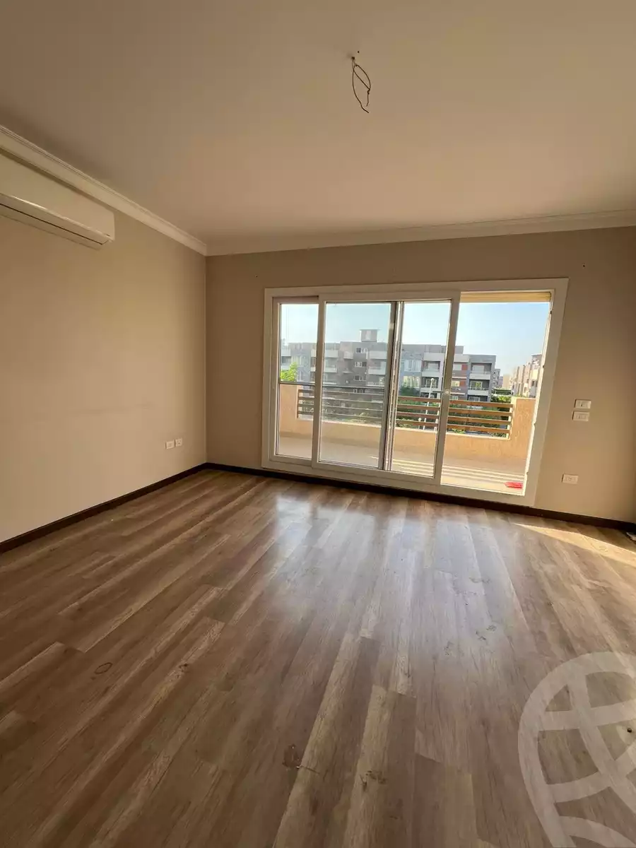 https://aqarmap.com.eg/ar/listing/6313452-for-rent-cairo-el-sheikh-zayed-city-compounds-telal-el-jazeera