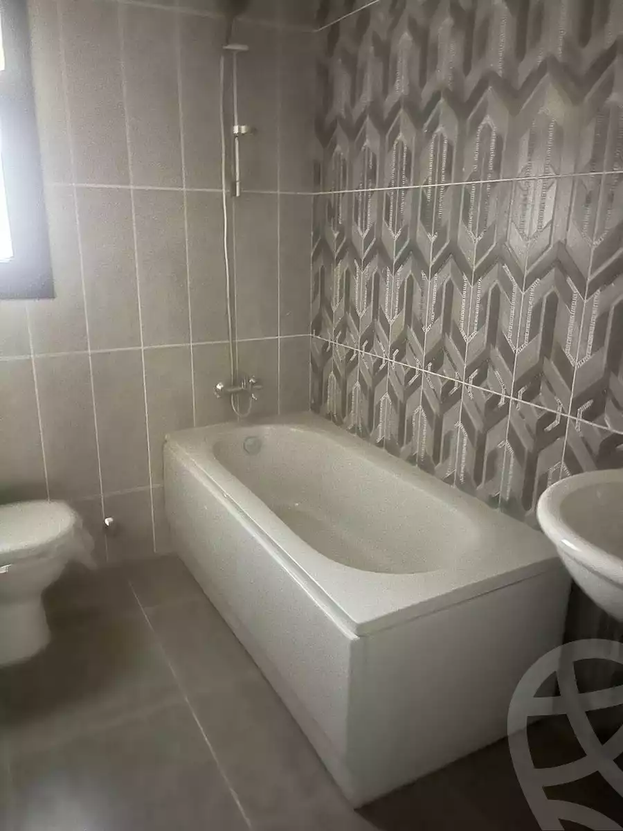 https://aqarmap.com.eg/ar/listing/6313546-for-rent-cairo-6th-of-october-compounds-pyramids-heights