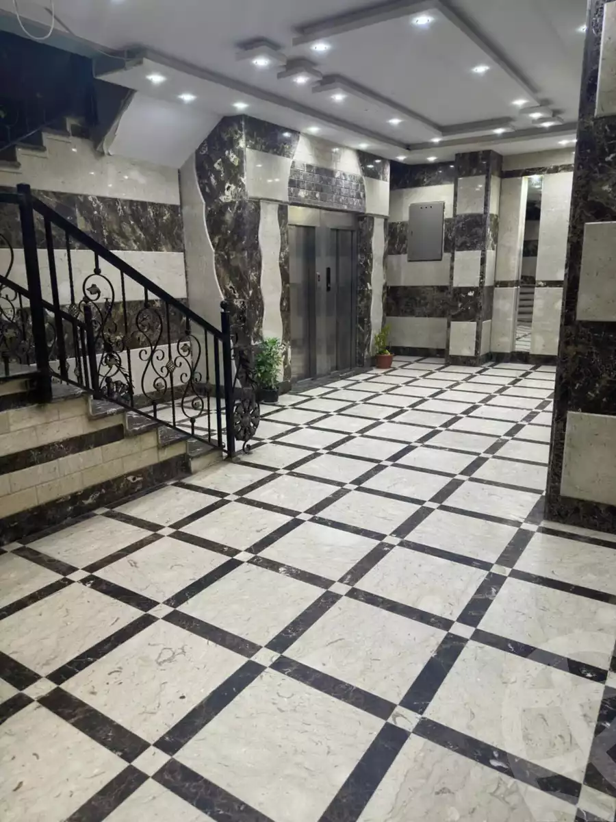 https://aqarmap.com.eg/ar/listing/6313608-for-rent-cairo-el-mohandesen-mohamed-kamal-omran-st