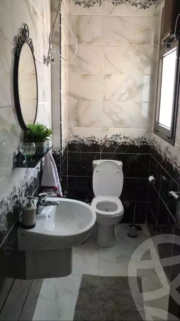 https://aqarmap.com.eg/en/listing/6313999-for-sale-cairo-el-sheikh-zayed-city-compounds-kmbwnd-wyst-twn-swdyk