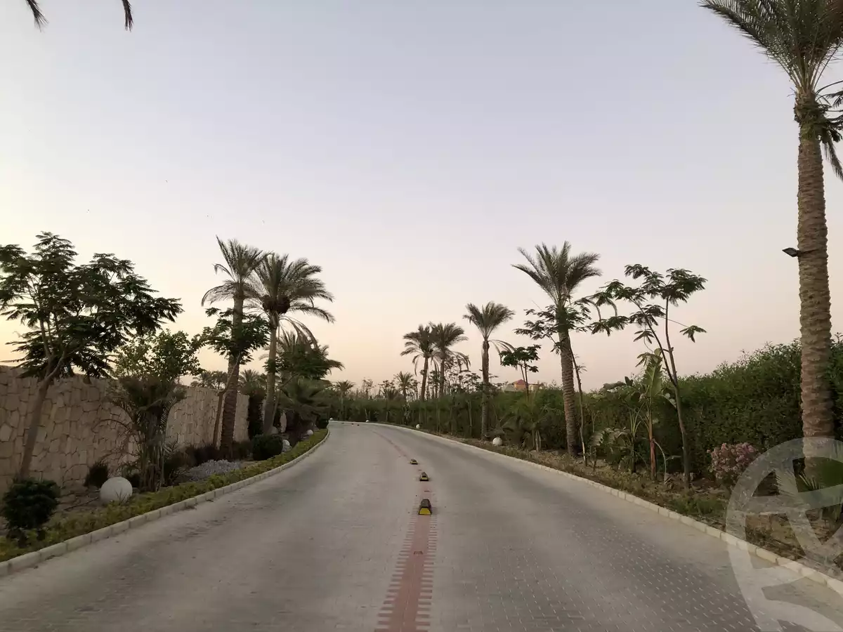 https://aqarmap.com.eg/ar/listing/6314278-for-sale-cairo-el-sheikh-zayed-city-compounds-ofok-1