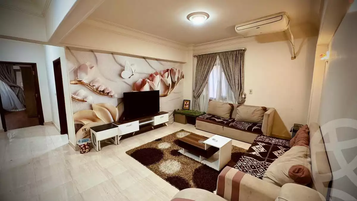 https://aqarmap.com.eg/en/listing/6315364-for-rent-cairo-new-cairo-90th-street-90th-between-cairo-festival-city-and-mountain-view-roundabout