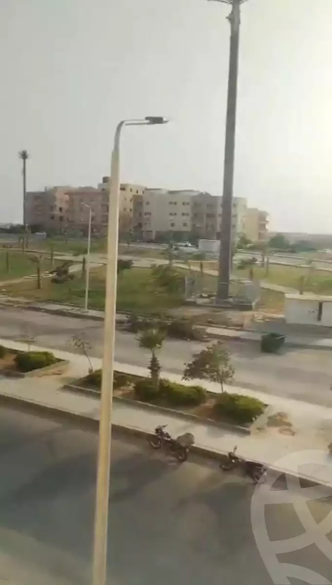 https://aqarmap.com.eg/ar/listing/6316693-for-sale-cairo-el-shorouk-lmntq-lthmn-neighbourhood-1