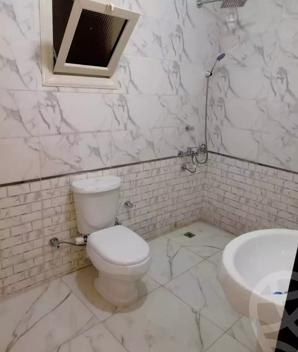 https://aqarmap.com.eg/en/listing/6316740-for-rent-cairo-helwan-hadayek-helwan-nile-corniche-st