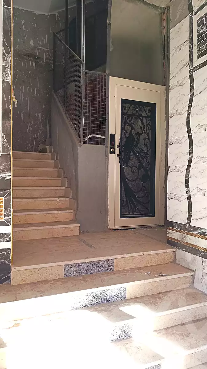 https://aqarmap.com.eg/en/listing/6318440-for-sale-qalyubia-shubra-el-khaima-om-bayoumi