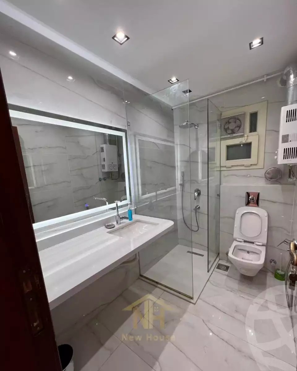 https://aqarmap.com.eg/ar/listing/6318811-for-sale-cairo-6th-of-october-el-ahyaa-neighborhood-4th-neighbourhood-2