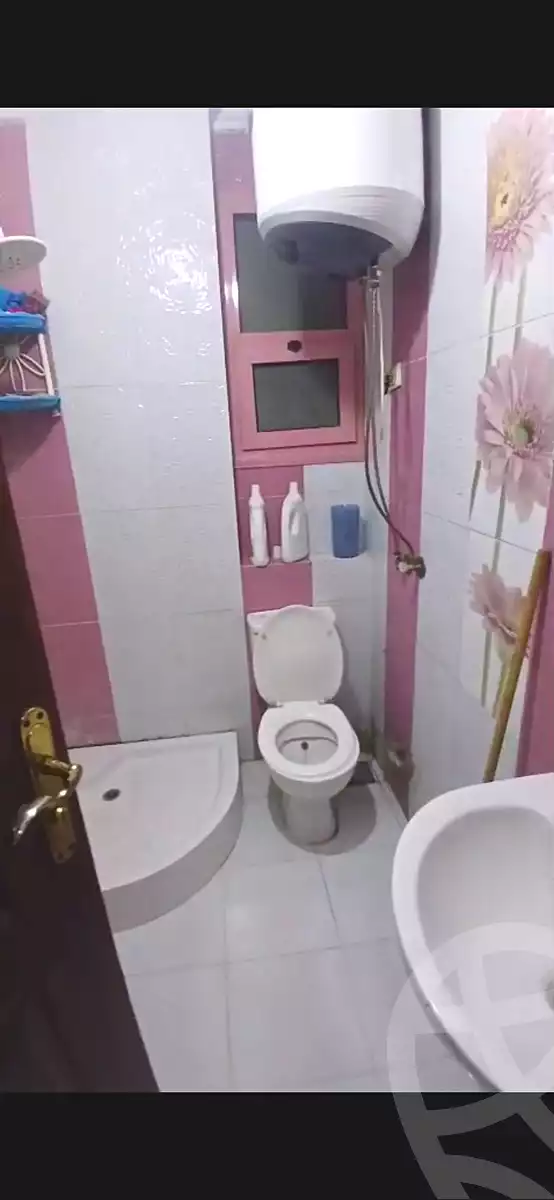 https://aqarmap.com.eg/en/listing/6320492-for-sale-cairo-helwan-lazoghli-st