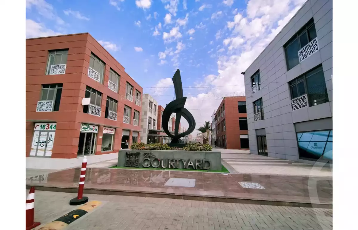 https://aqarmap.com.eg/en/listing/6321047-for-sale-cairo-el-sheikh-zayed-city-compounds-the-courtyard-mall-dorra