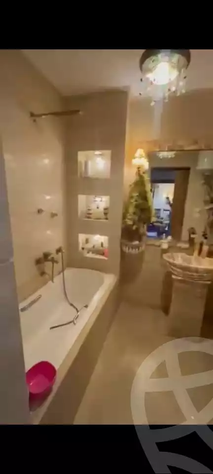 https://aqarmap.com.eg/ar/listing/6322703-for-sale-alexandria-camp-cesar-el-gaish-rd