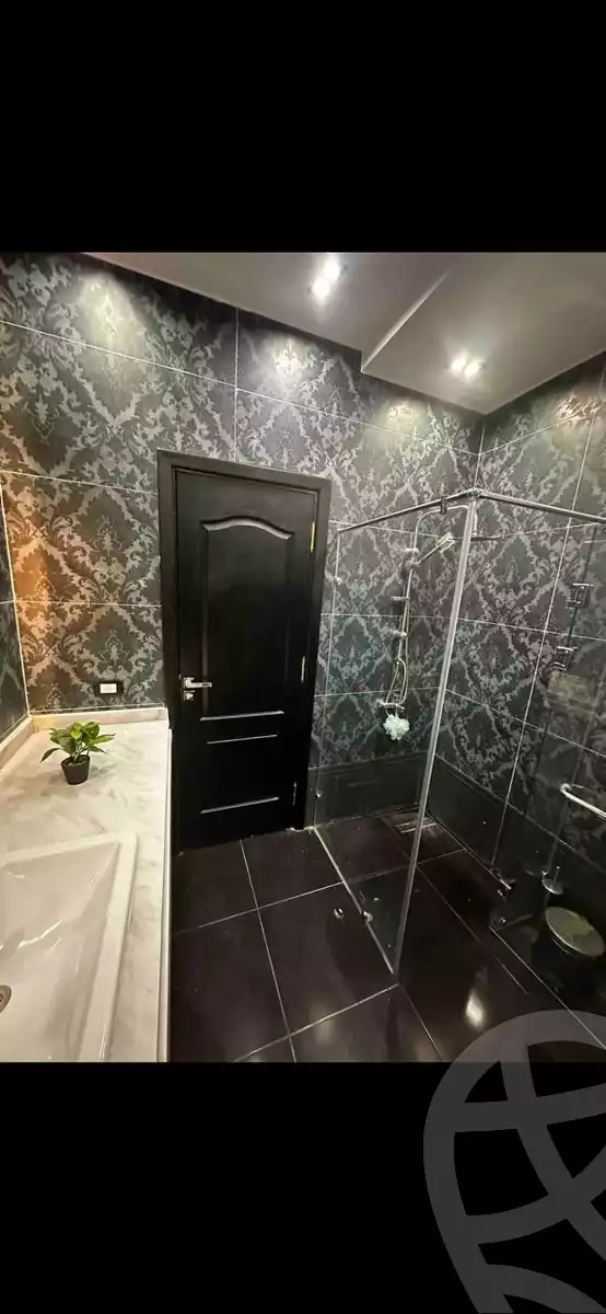 https://aqarmap.com.eg/en/listing/6325468-for-sale-cairo-el-sheikh-zayed-city-compounds-beverly-hills