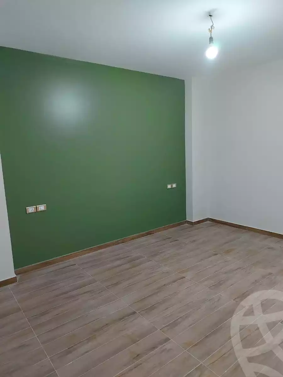 https://aqarmap.com.eg/ar/listing/6326061-for-rent-cairo-new-cairo-compounds-rock-vera-compound