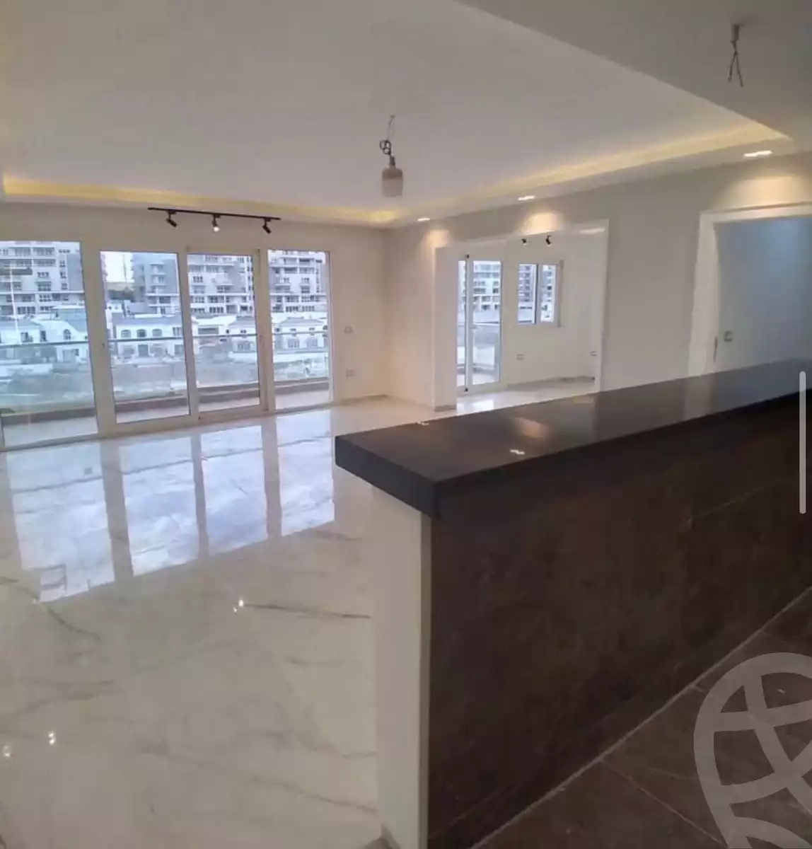 https://aqarmap.com.eg/ar/listing/6326219-for-sale-cairo-new-cairo-compounds-mwntn-fyw-y-syty-club-park-mountain-view-icity