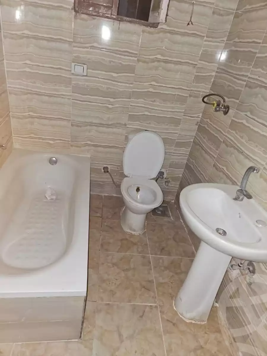 https://aqarmap.com.eg/ar/listing/6327199-for-sale-cairo-ain-shams-6-october-st