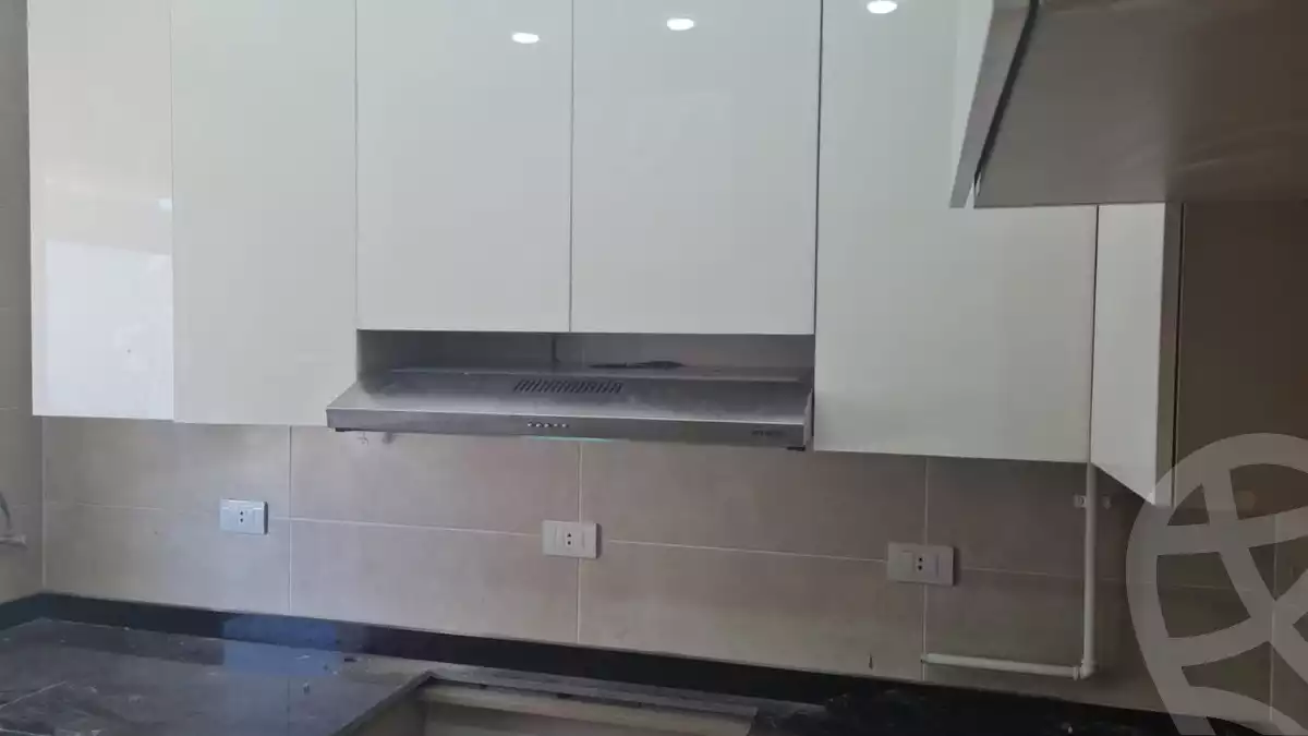 https://aqarmap.com.eg/ar/listing/6327656-for-rent-cairo-el-sheikh-zayed-city-compounds-kmbwnd-wn-16-swdyk