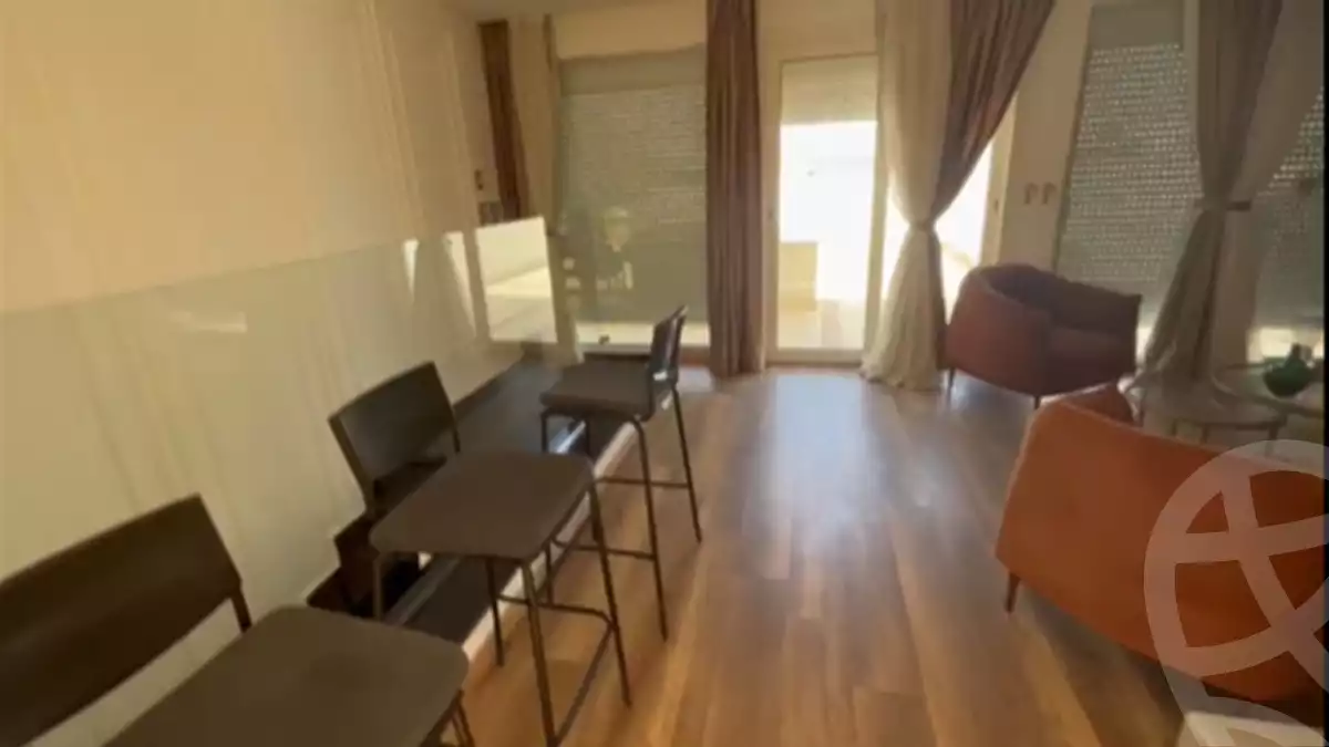 https://aqarmap.com.eg/ar/listing/6327811-for-sale-cairo-new-cairo-compounds-mountain-view-hyde-park