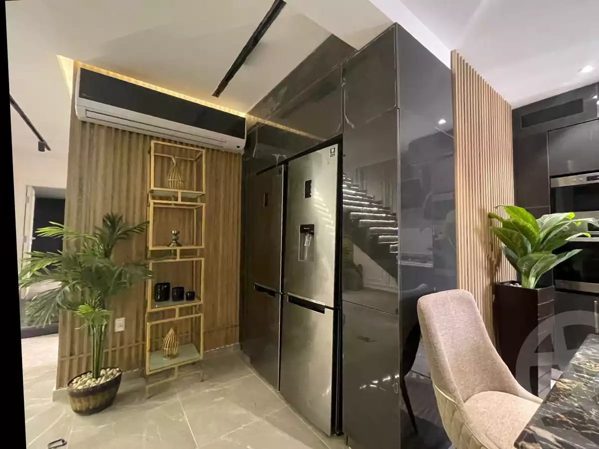 https://aqarmap.com.eg/ar/listing/6327811-for-sale-cairo-new-cairo-compounds-mountain-view-hyde-park