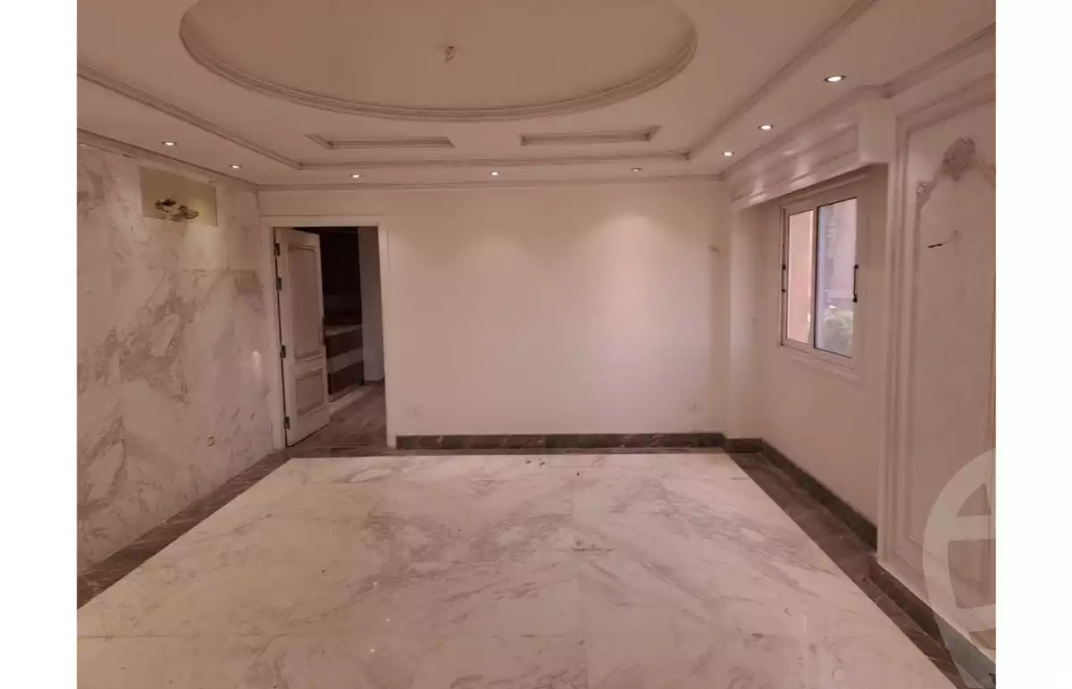 https://aqarmap.com.eg/en/listing/6327962-for-sale-cairo-el-sheikh-zayed-city-compounds-continental-gardens