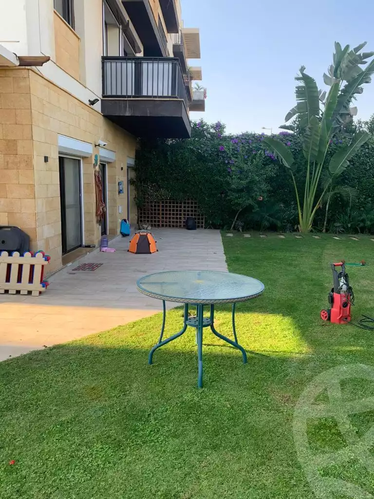 https://aqarmap.com.eg/ar/listing/6330622-for-rent-cairo-el-sheikh-zayed-city-compounds-kmbwnd-wyst-twn-swdyk